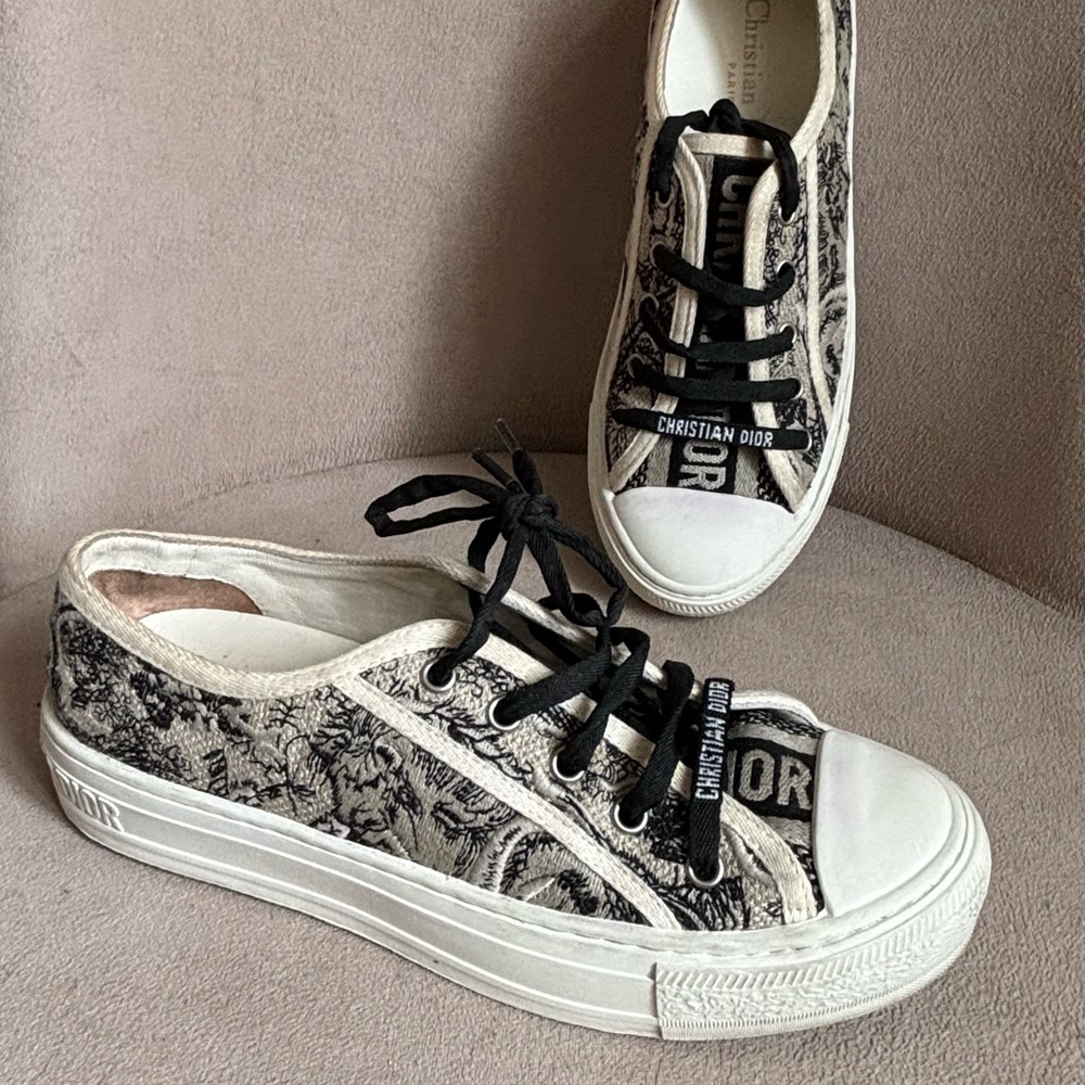 Christian Dior sneakers size 39